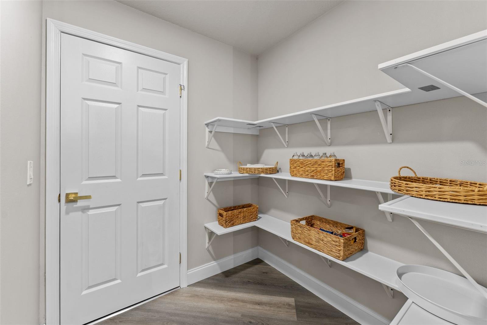 TAMPA HLNDS - Residential