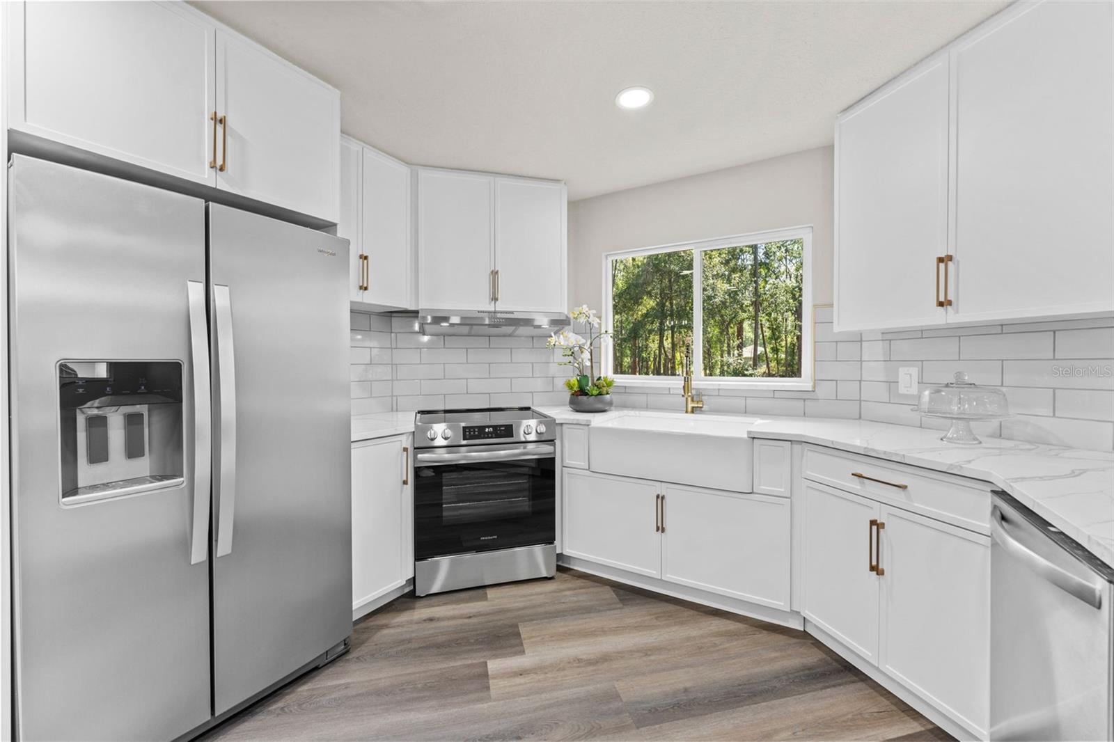 TAMPA HLNDS - Residential