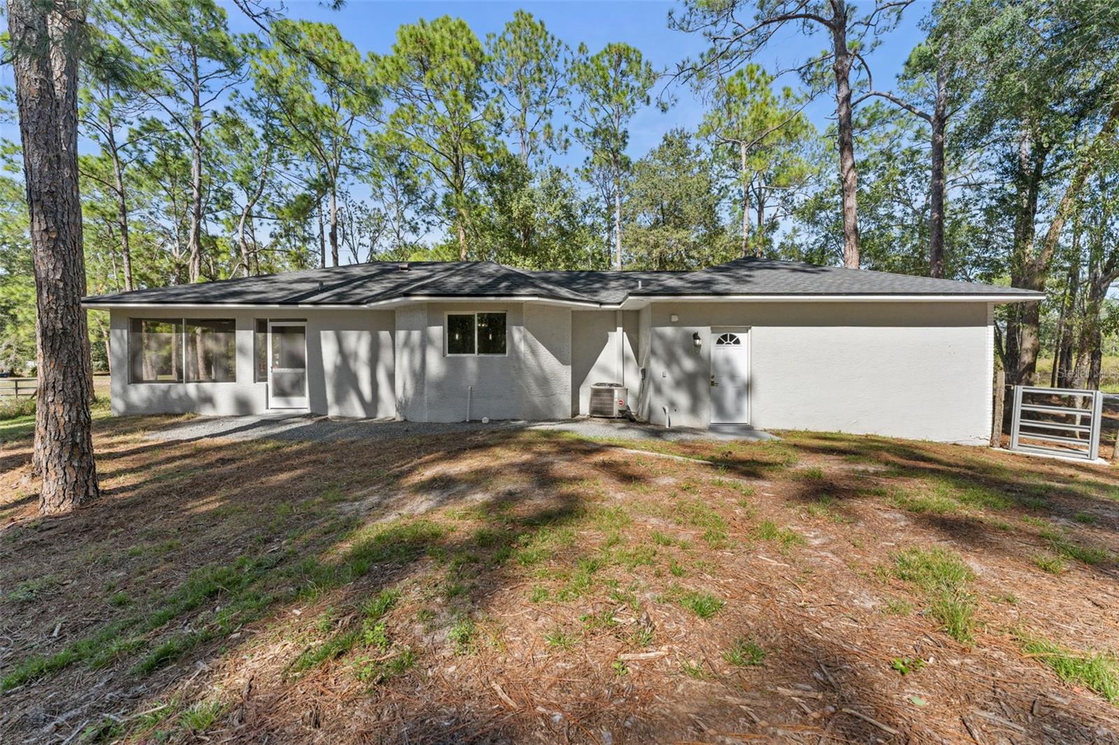 TAMPA HLNDS - Residential