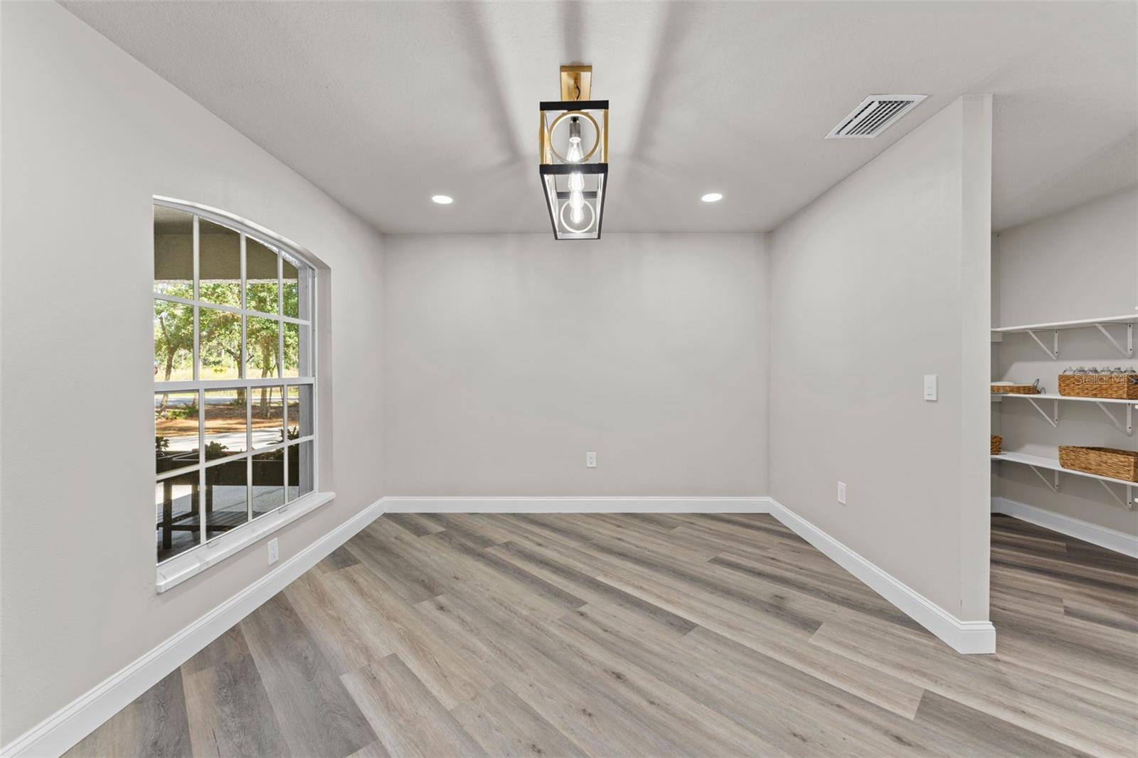 TAMPA HLNDS - Residential