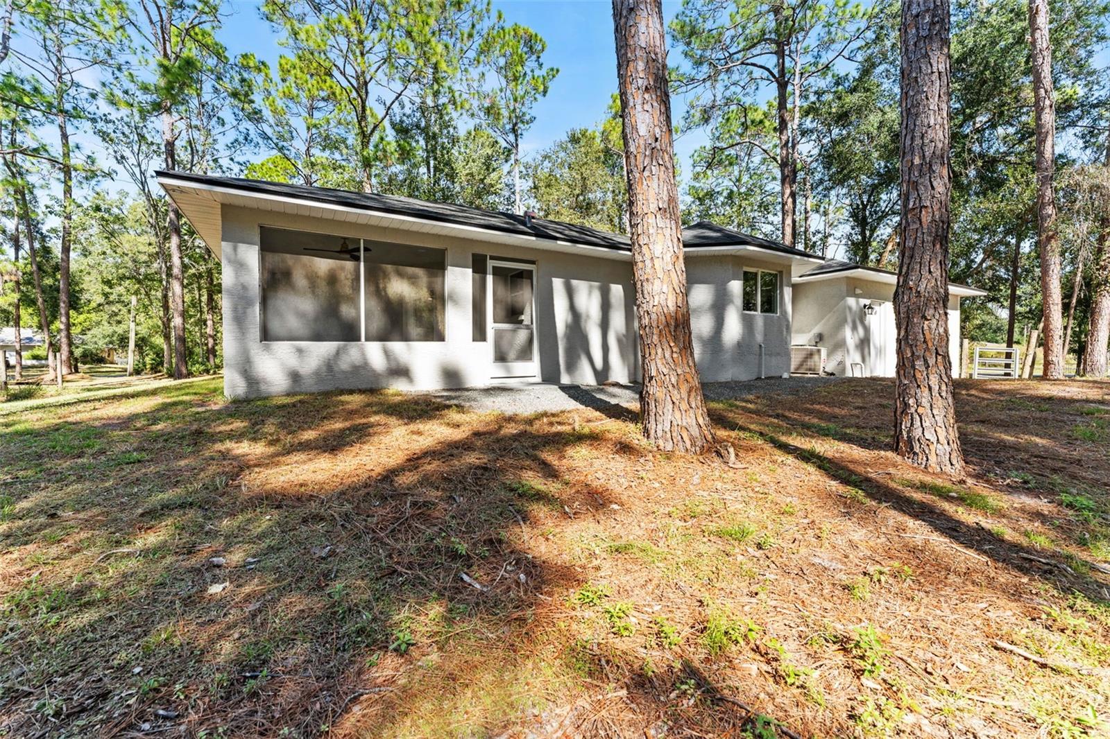 TAMPA HLNDS - Residential