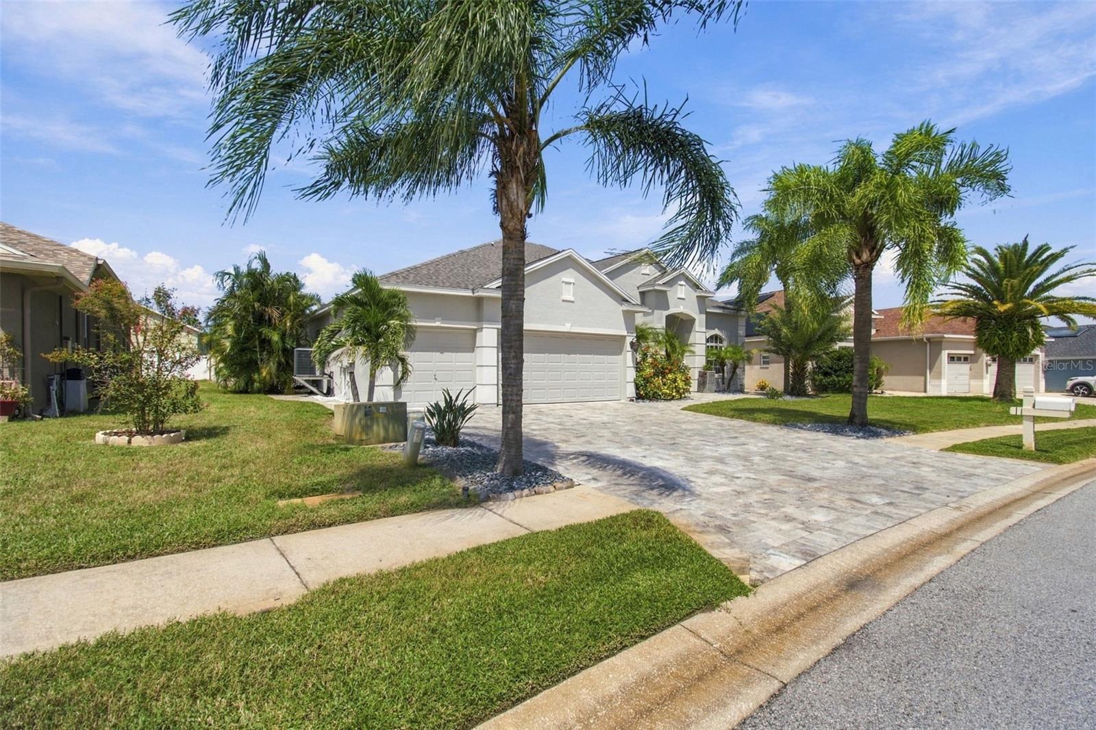 2501 BAY FIELD COURT