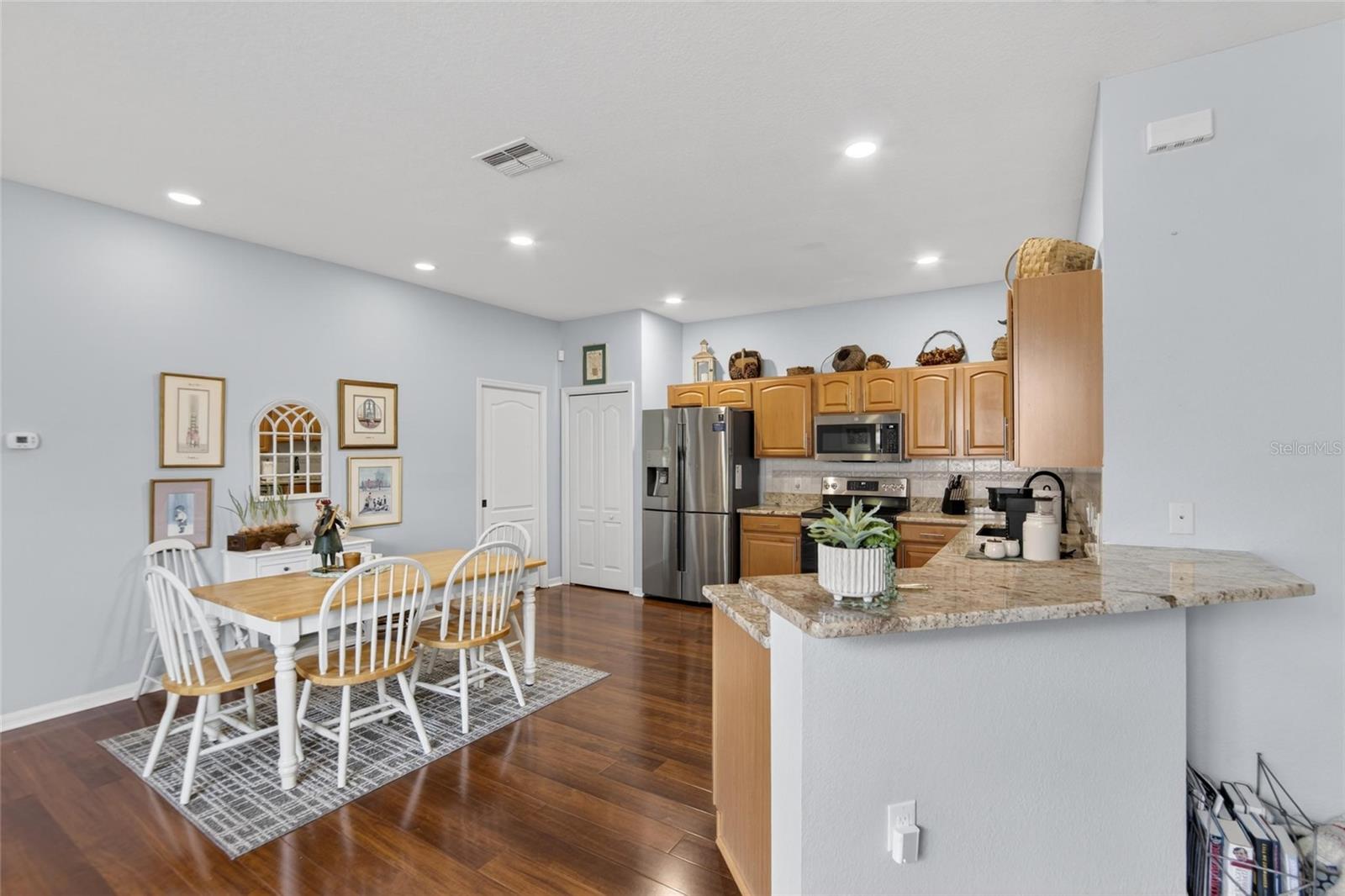 EAGLE GREENS CONDO/WALDEN LAKE - Residential