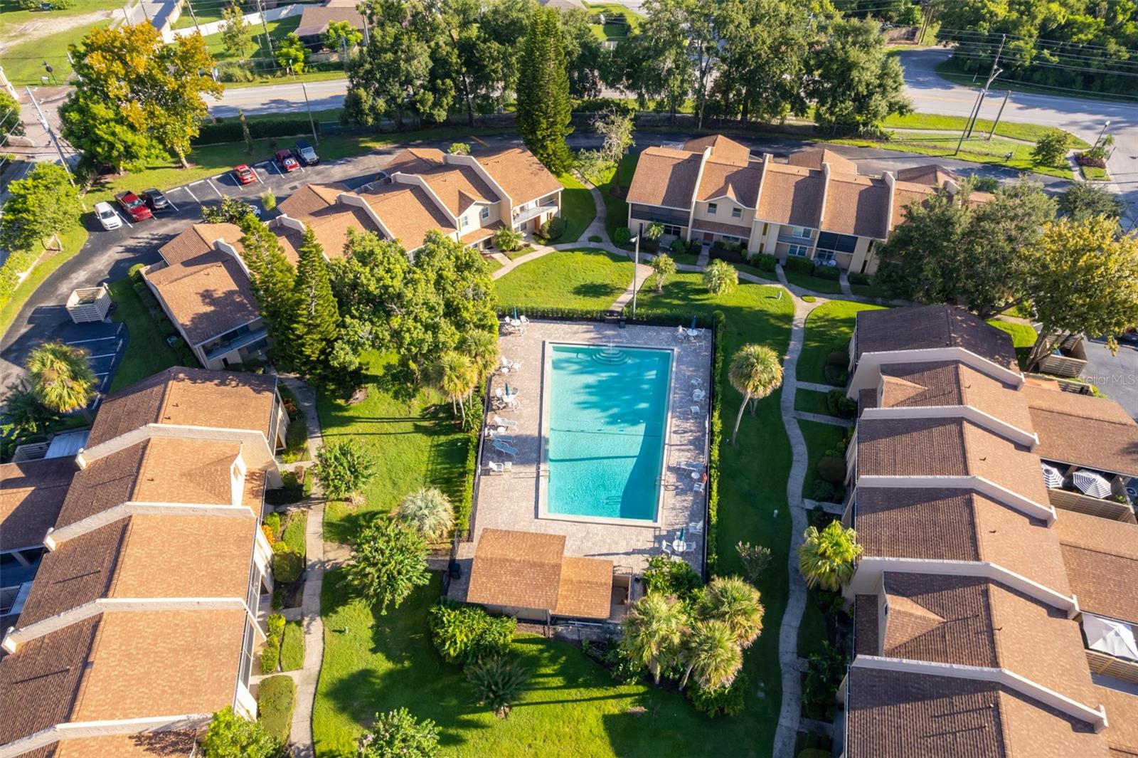 PARK LAKE TWNHS - Residential