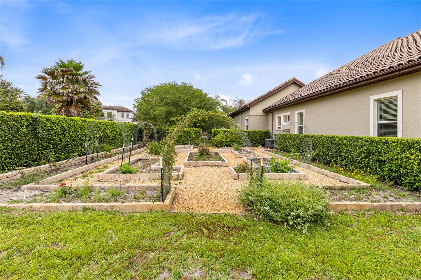 LAKE MARKHAM PRESERVE - Residential