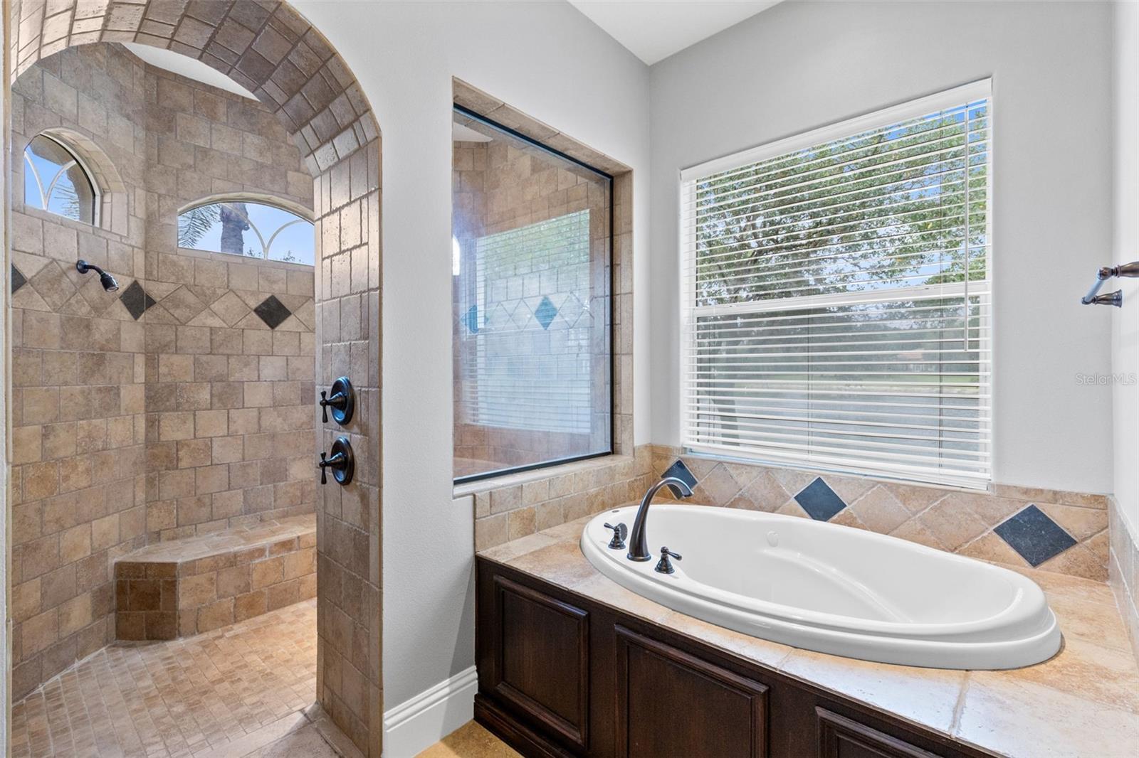 LAKE MARKHAM PRESERVE - Residential