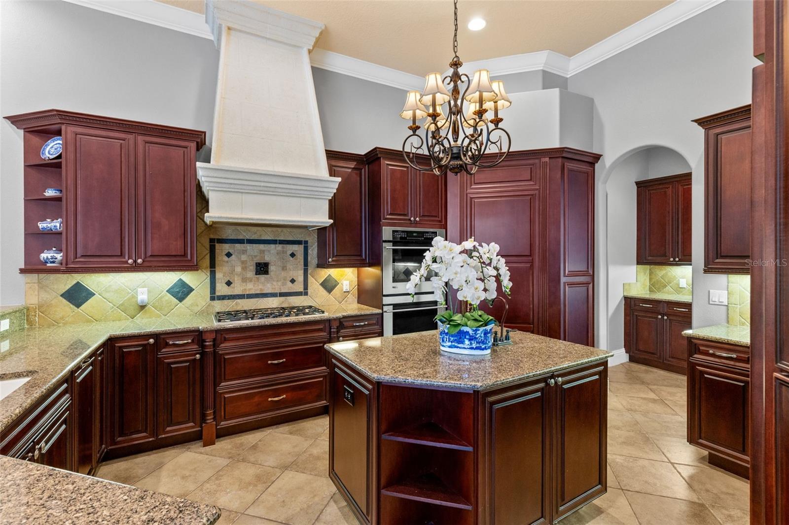 LAKE MARKHAM PRESERVE - Residential
