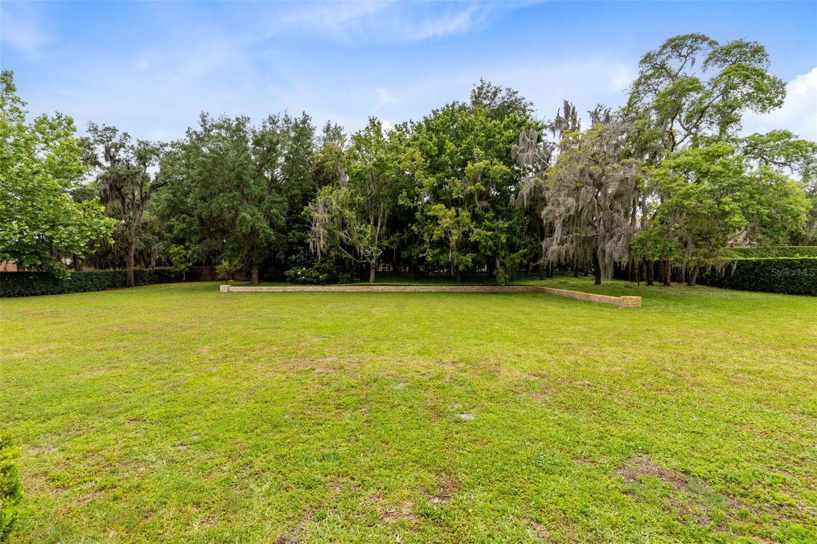 LAKE MARKHAM PRESERVE - Residential
