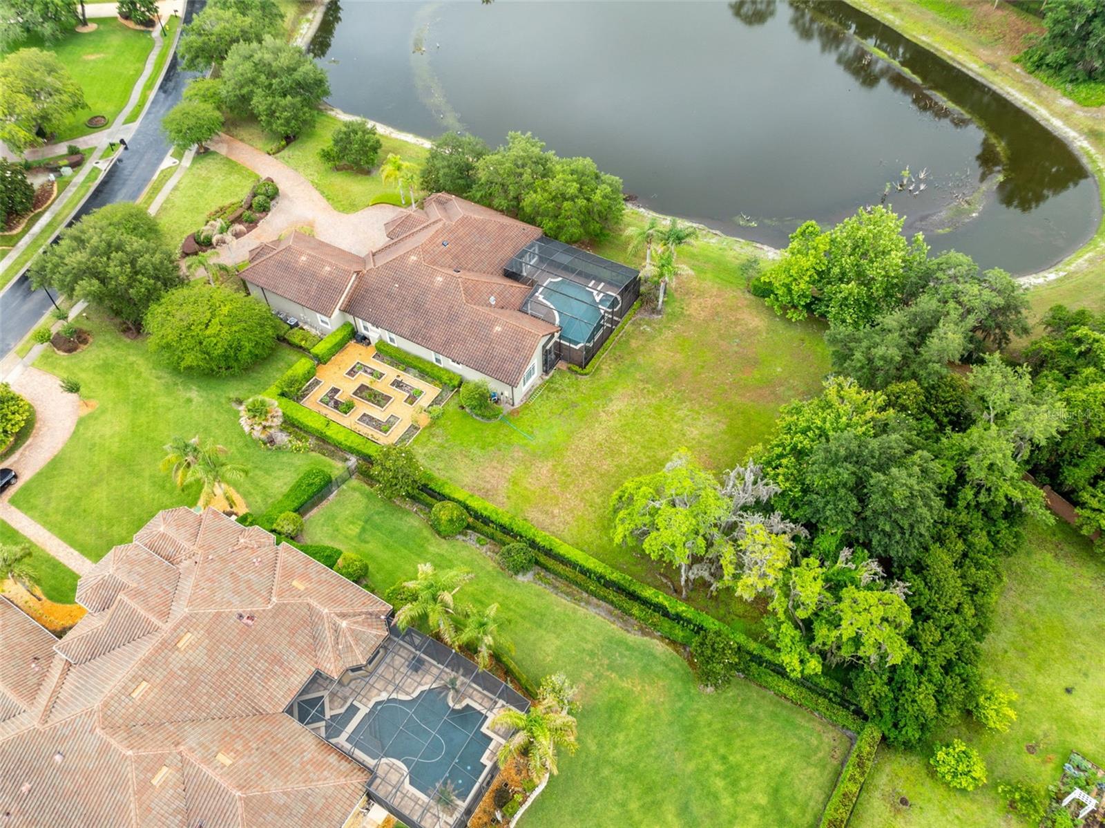 LAKE MARKHAM PRESERVE - Residential