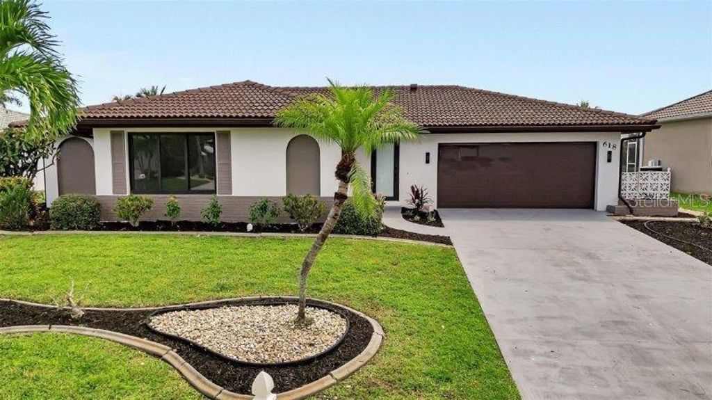 Photo of 618 Santa Margerita Lane, Punta Gorda, FL 33950 (MLS # C7505880)