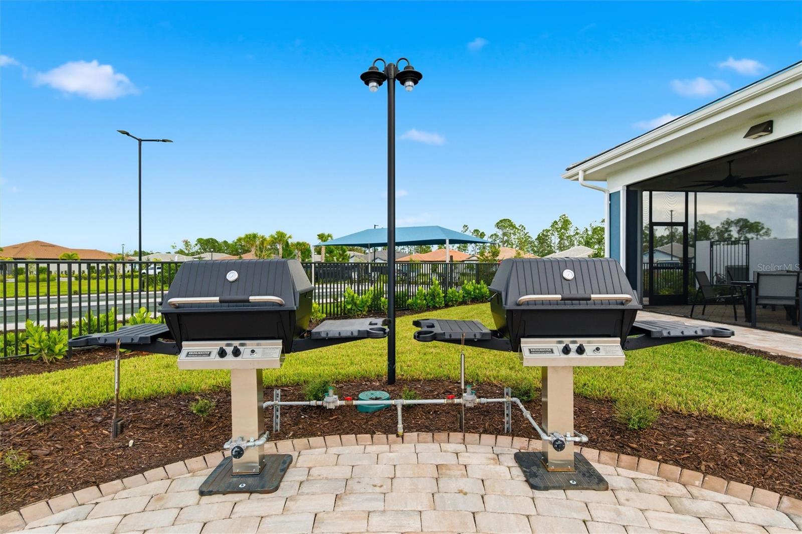 ARBOR OAKS/THE WOODLANDS - Residential