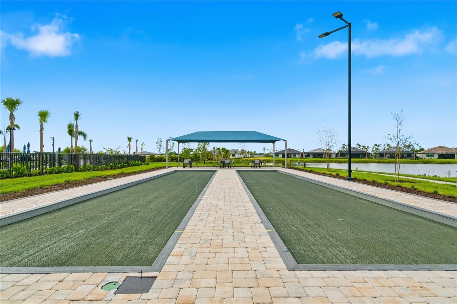 ARBOR OAKS/THE WOODLANDS - Residential