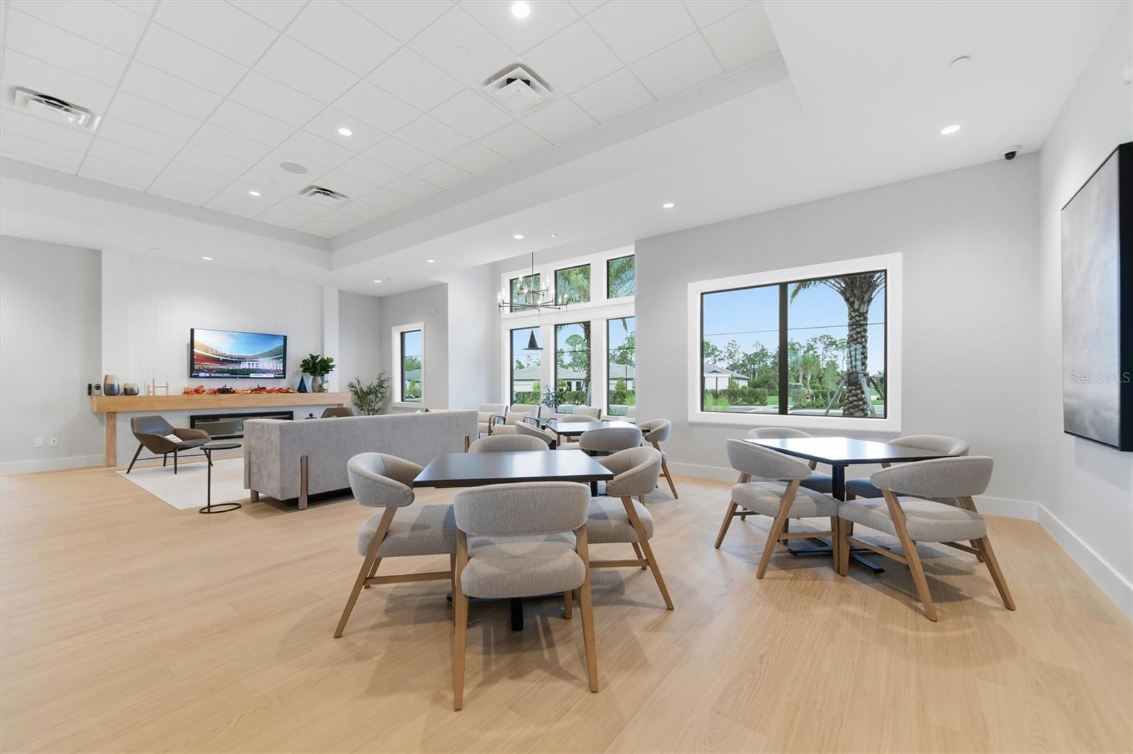 ARBOR OAKS/THE WOODLANDS - Residential