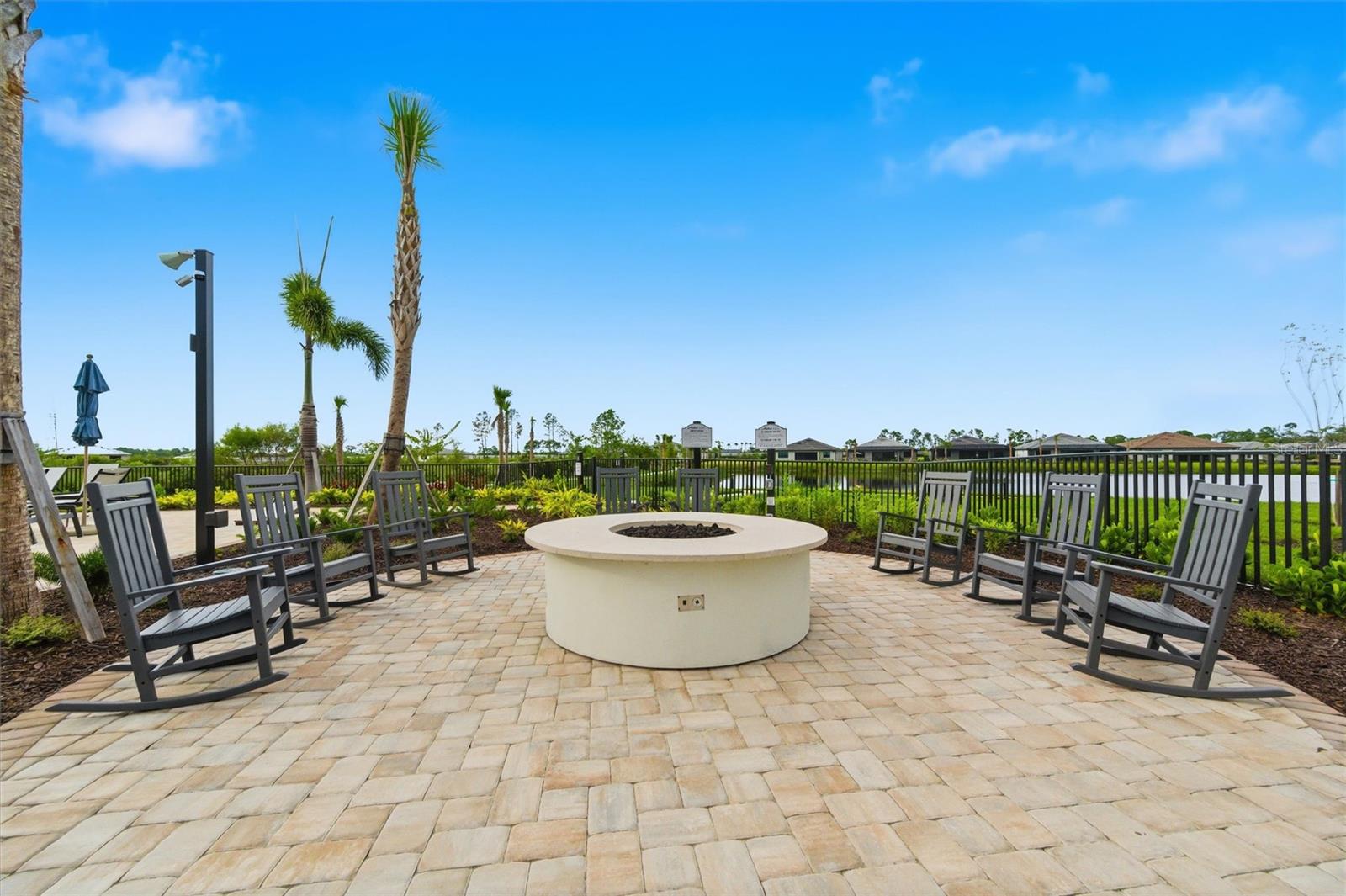 ARBOR OAKS/THE WOODLANDS - Residential