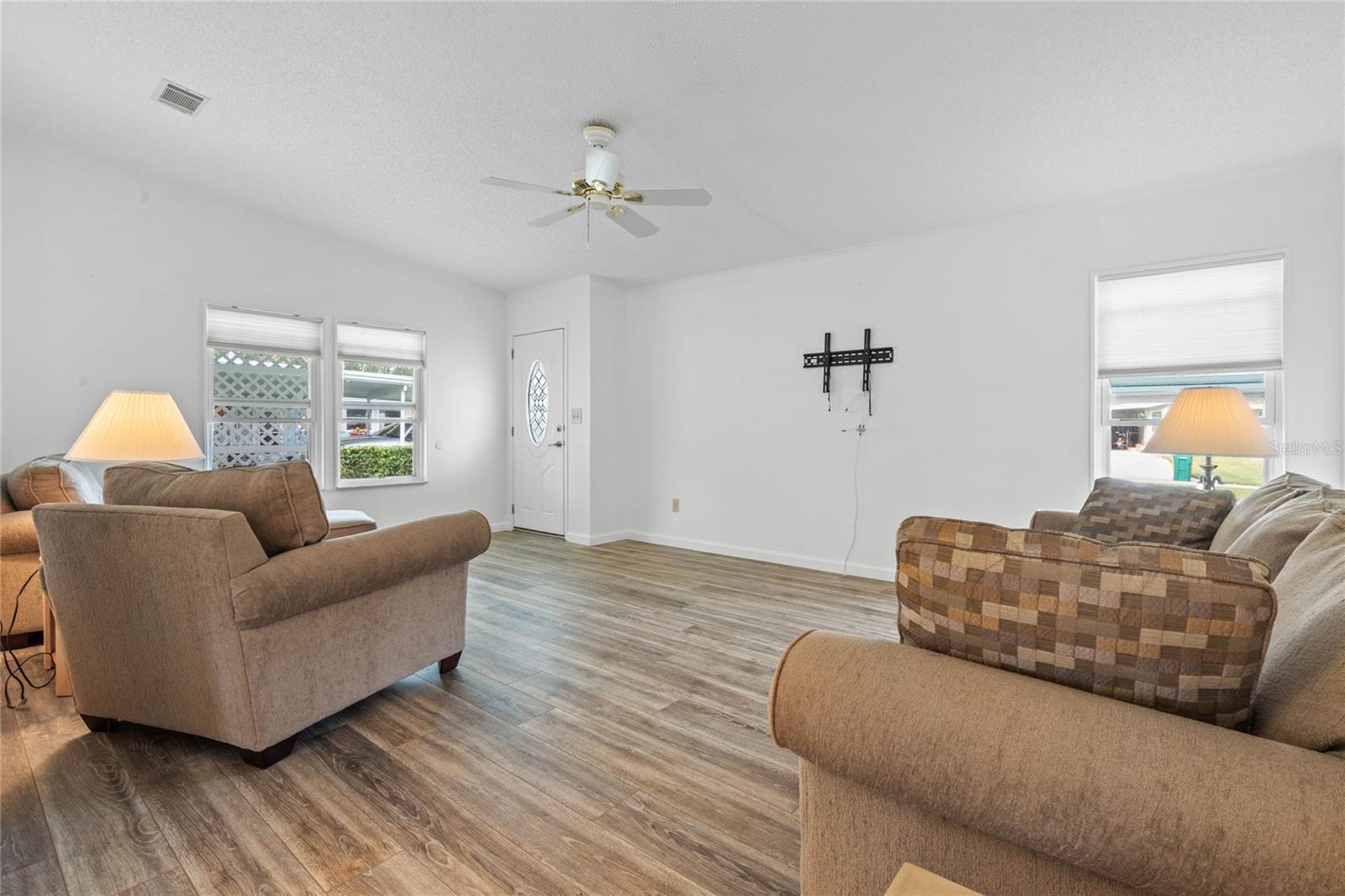 TAVARES IMPERIAL MOBILE TERRACE UNIT 04B - Residential