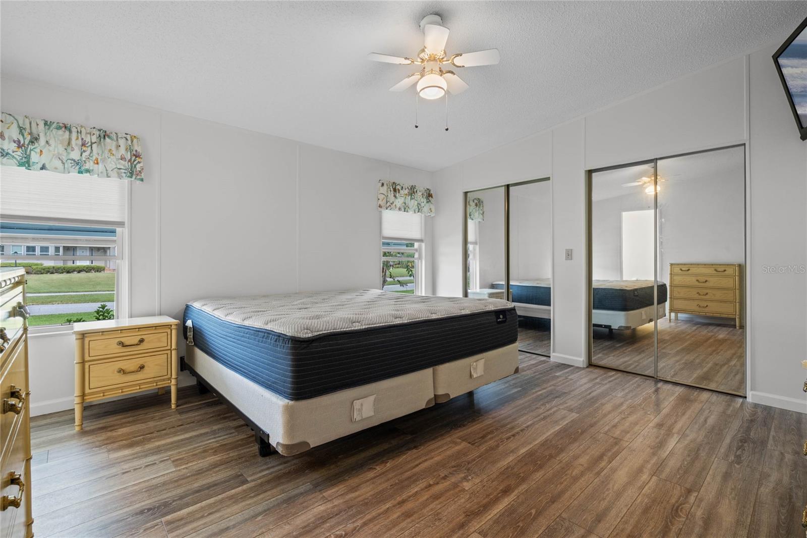 TAVARES IMPERIAL MOBILE TERRACE UNIT 04B - Residential