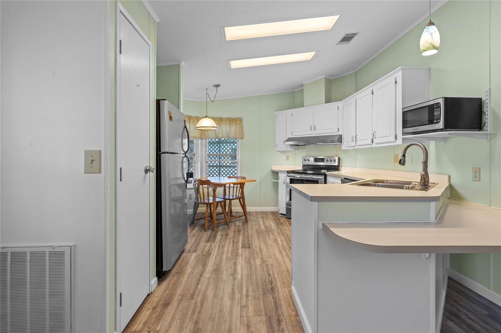 TAVARES IMPERIAL MOBILE TERRACE UNIT 04B - Residential