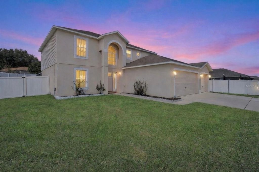 Photo of 1643 Ridgemoor Drive, Mascotte, FL 34753 (MLS # O6380120)