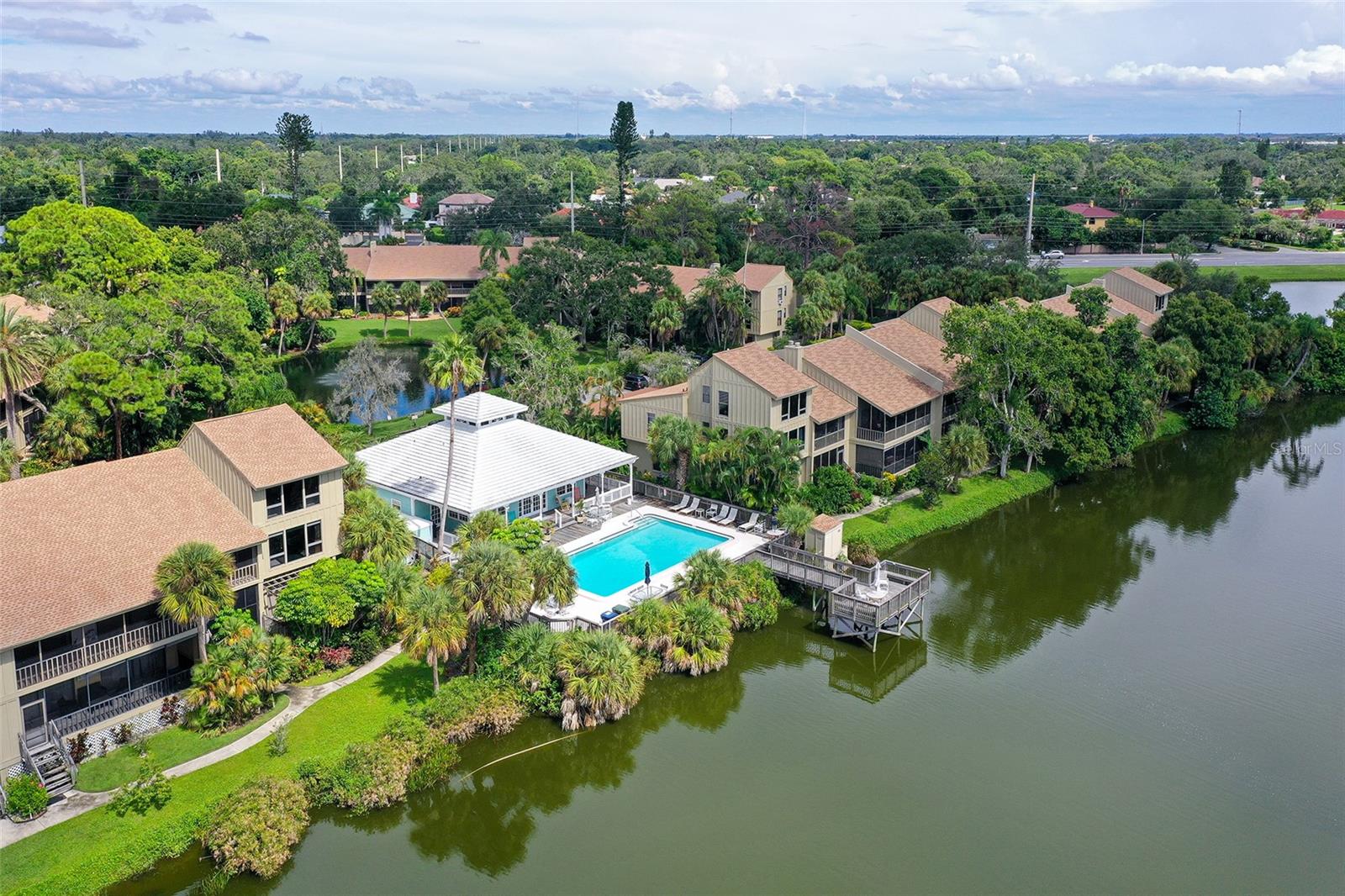 LAKE ARROWHEAD - Residential