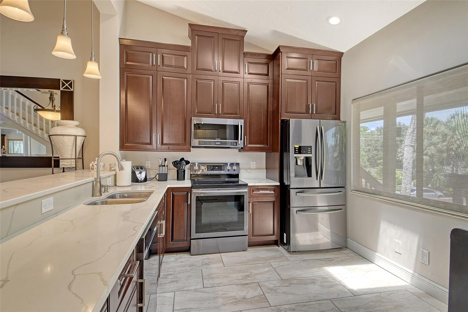 LAKE ARROWHEAD - Residential