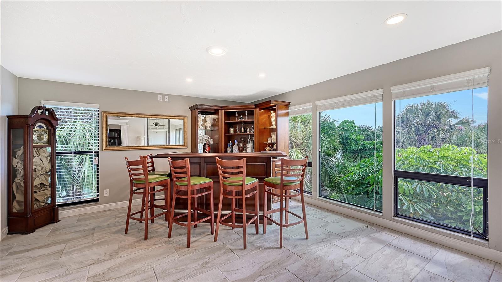 LAKE ARROWHEAD - Residential