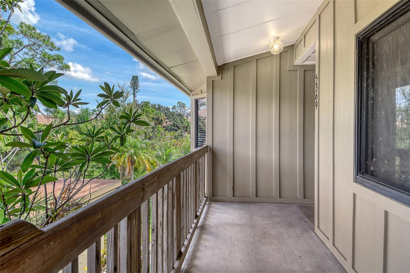 LAKE ARROWHEAD - Residential