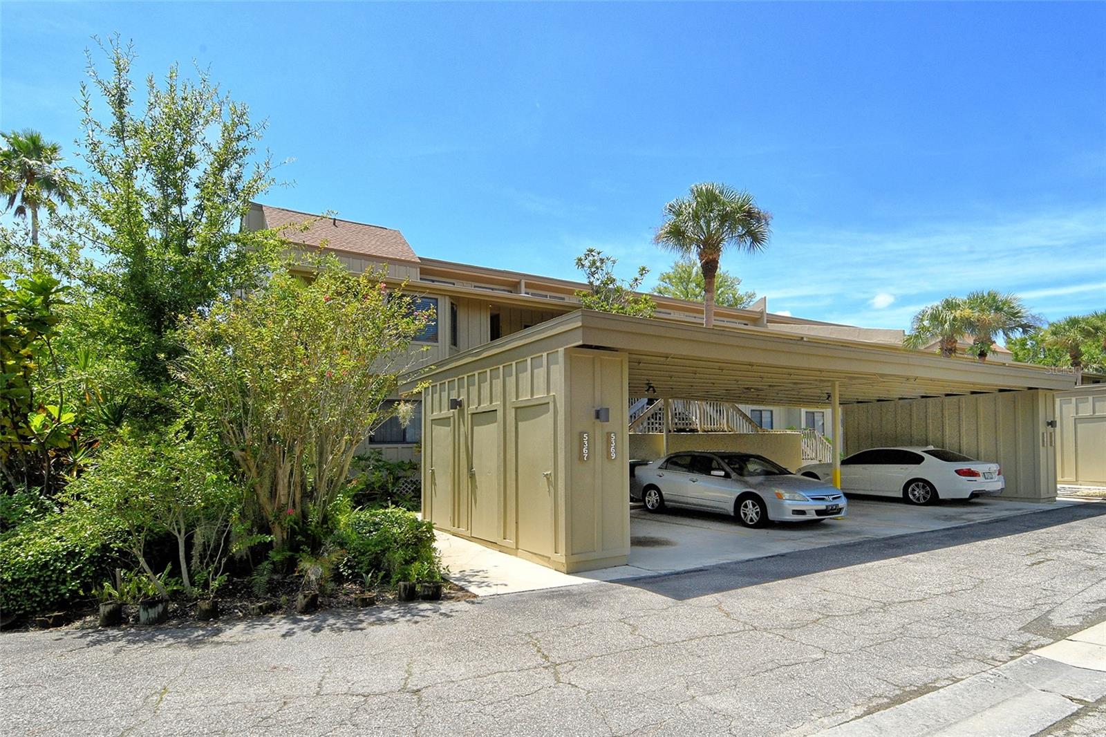 LAKE ARROWHEAD - Residential