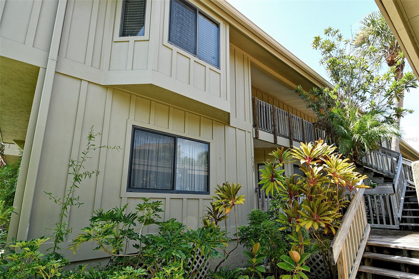 LAKE ARROWHEAD - Residential