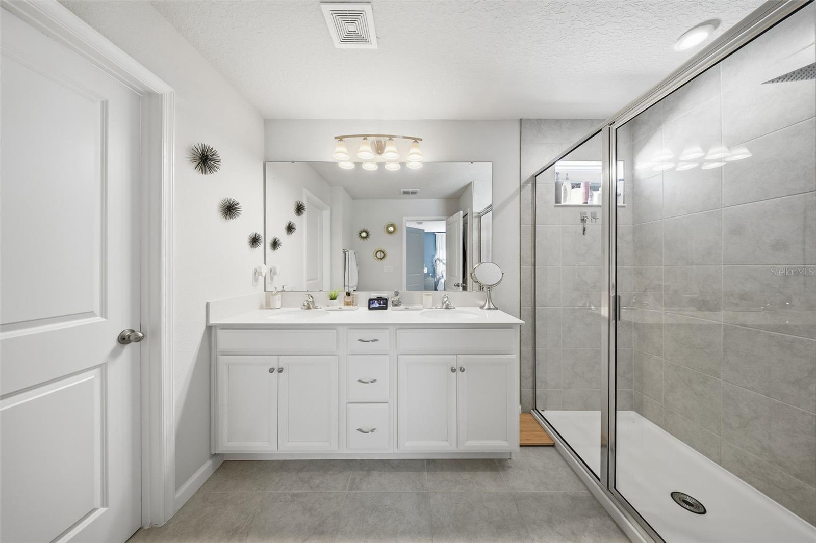 HAMILTON GARDENS PH 2A & 2B - Residential