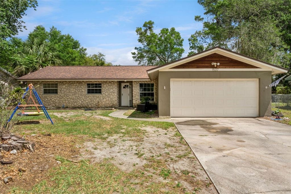 Photo of 1537 S Spring Garden Avenue, Deland, FL 32720 (MLS # O6398926)
