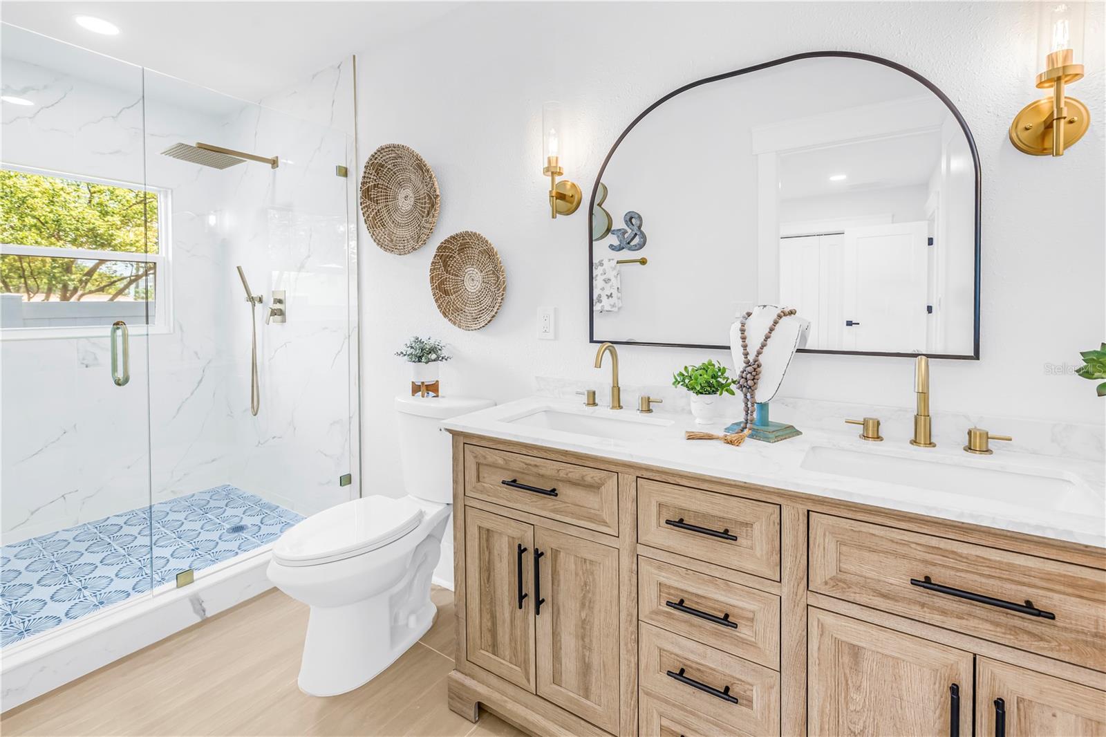 ARCADIA ANNEX - Residential