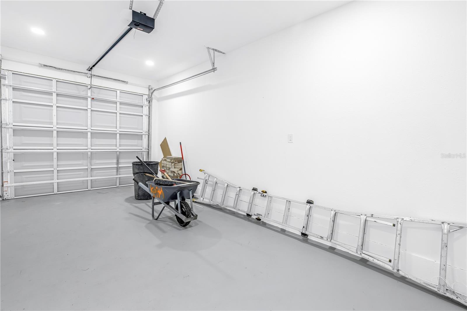ARCADIA ANNEX - Residential