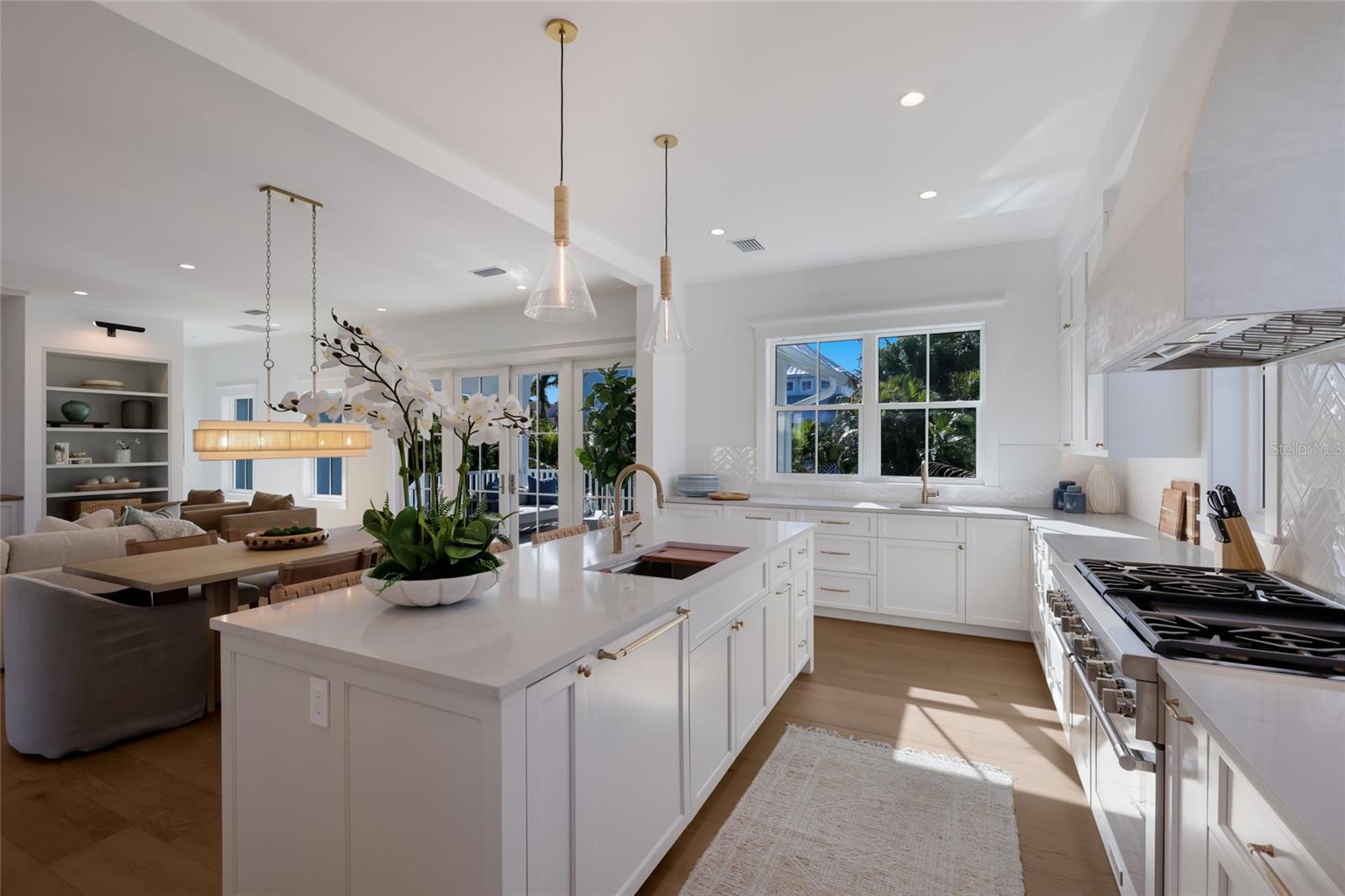 ANNA MARIA BEACH - Residential