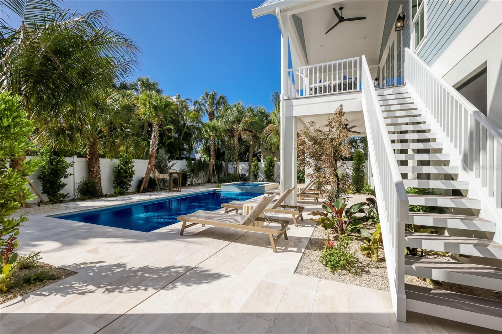 ANNA MARIA BEACH - Residential