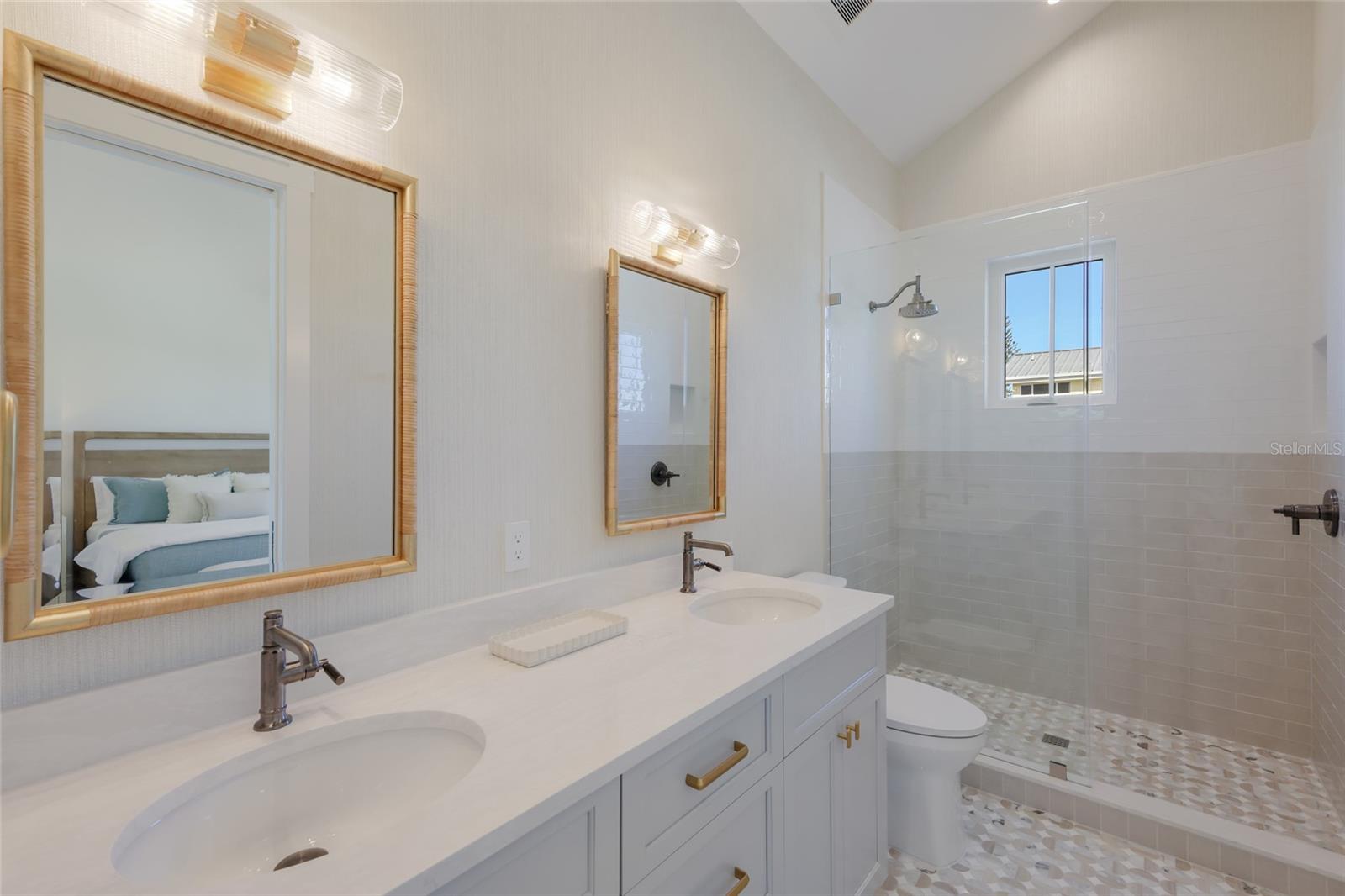 ANNA MARIA BEACH - Residential