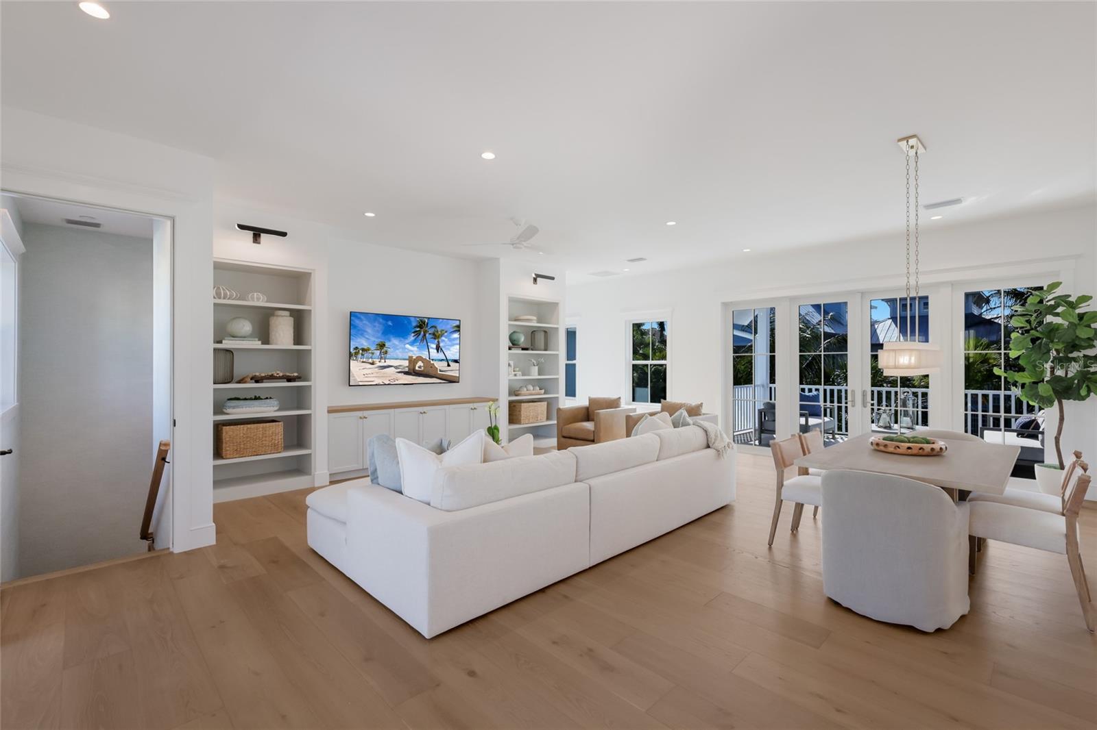 ANNA MARIA BEACH - Residential