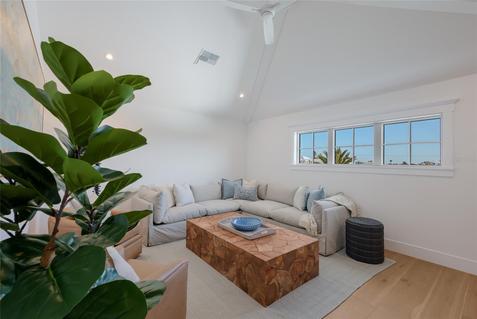 ANNA MARIA BEACH - Residential