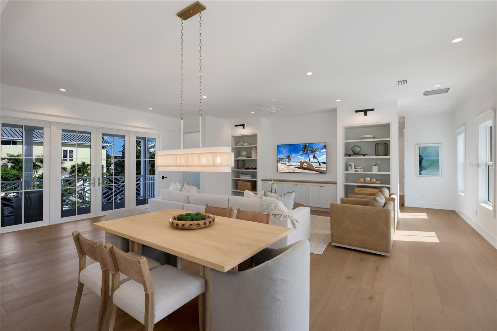 ANNA MARIA BEACH - Residential