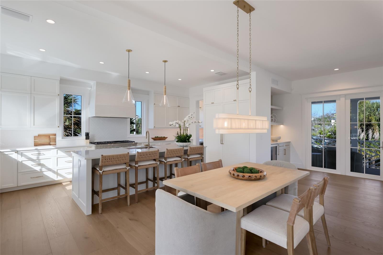 ANNA MARIA BEACH - Residential