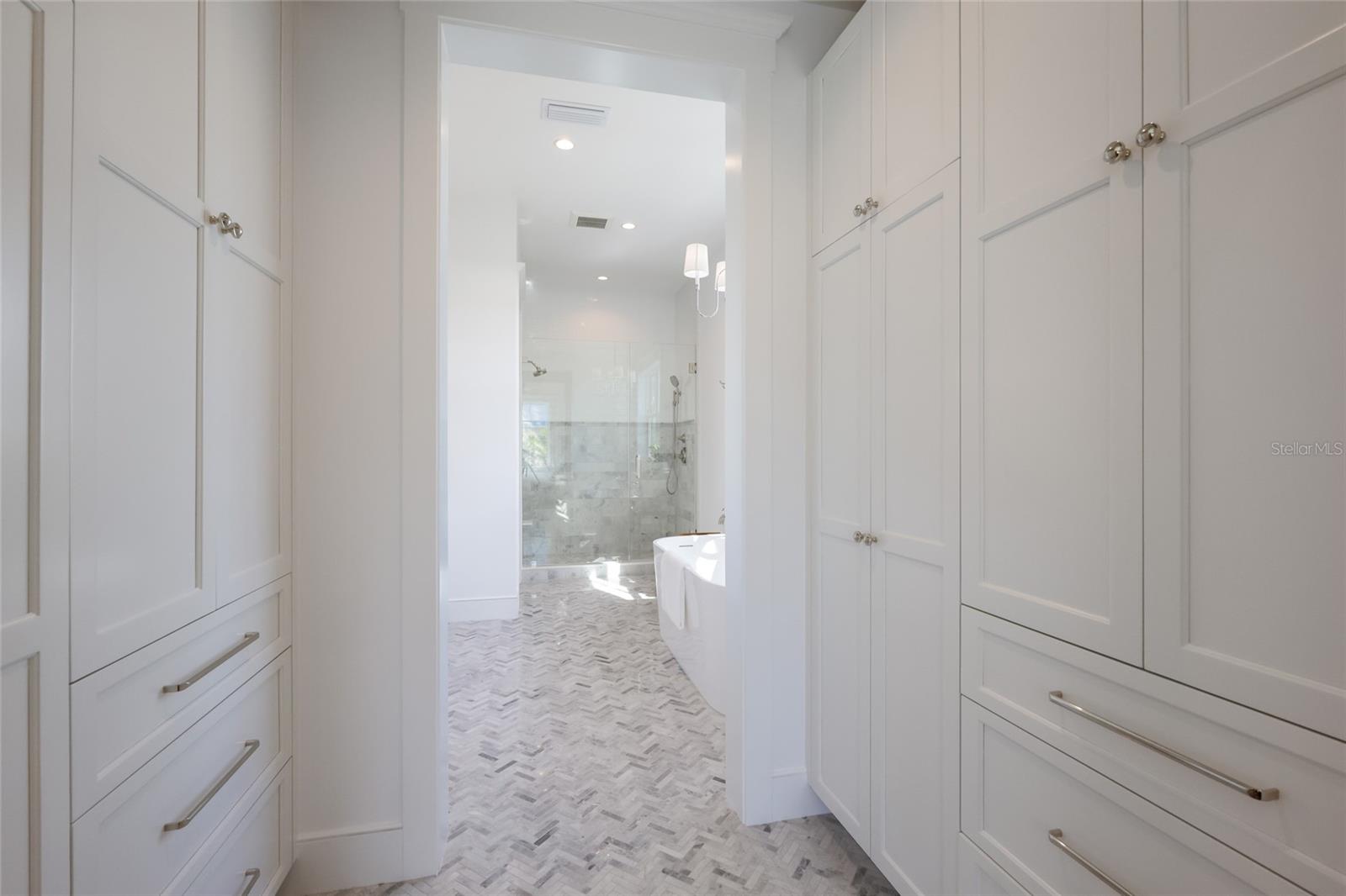 ANNA MARIA BEACH - Residential