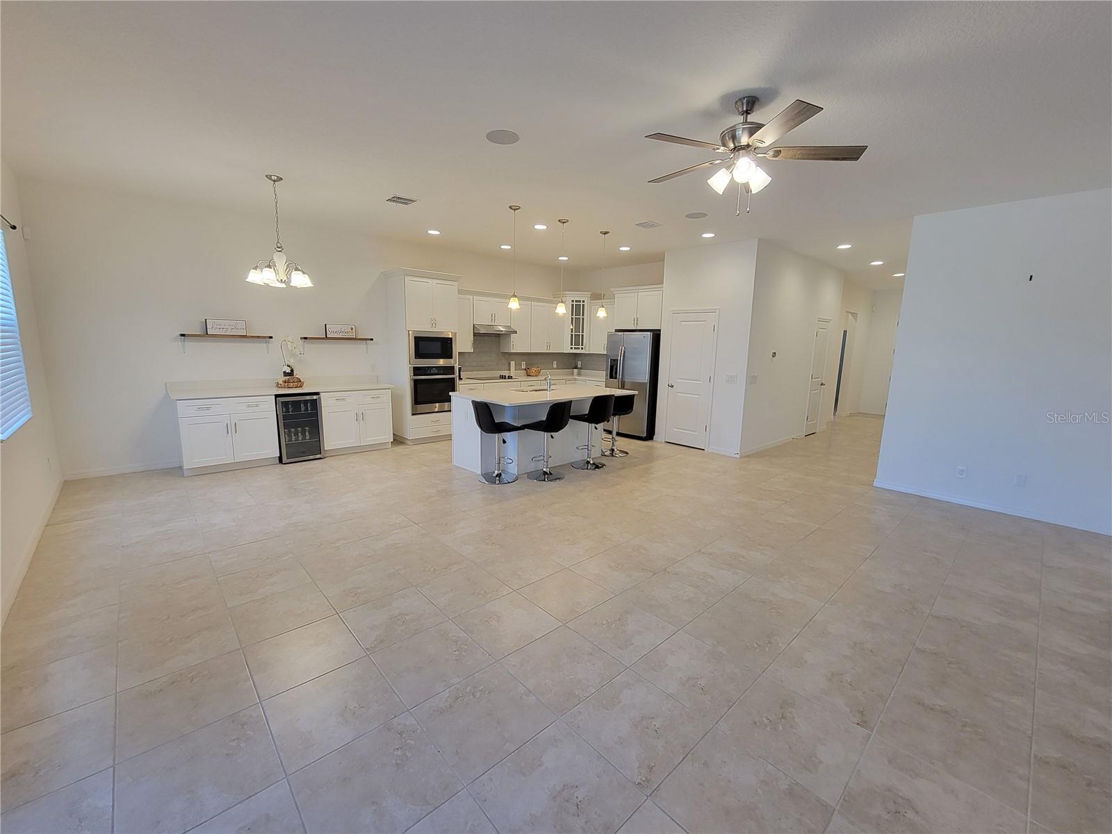 SOLA VISTA - Residential Lease