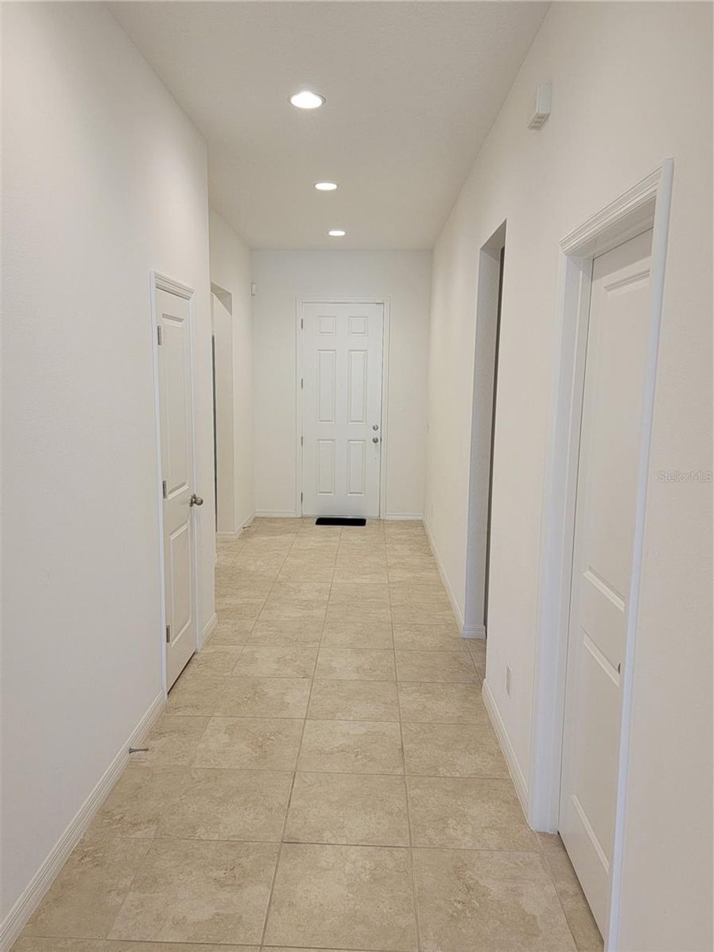 Photo of 5325 Jubiloso Drive, Saint Cloud, FL 34771 (MLS # S5140668)