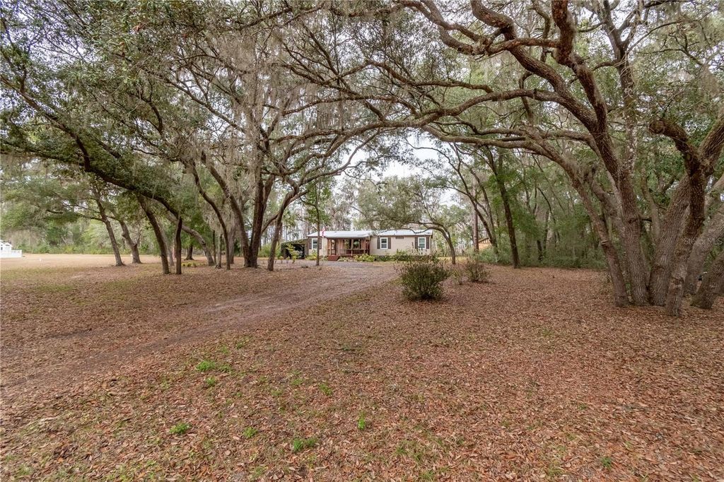 Photo of 112 Magnolia Street, Hawthorne, FL 32640 (MLS # GC536633)