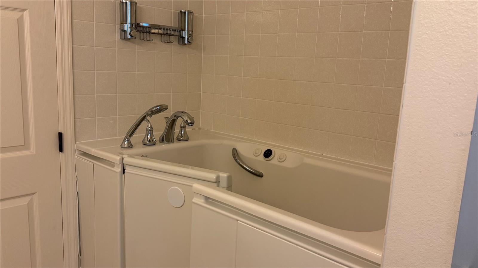 GLENN LAKES PH 3 - Residential