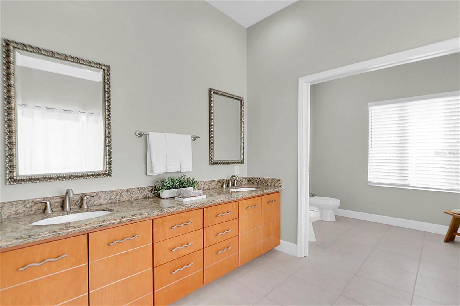 SUNSET HILLS COUNTRY CLUB - Residential