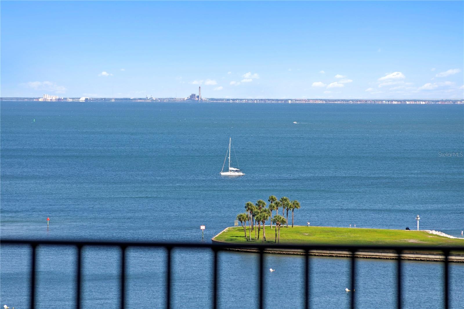 PARKSHORE PLAZA CONDO - Residential