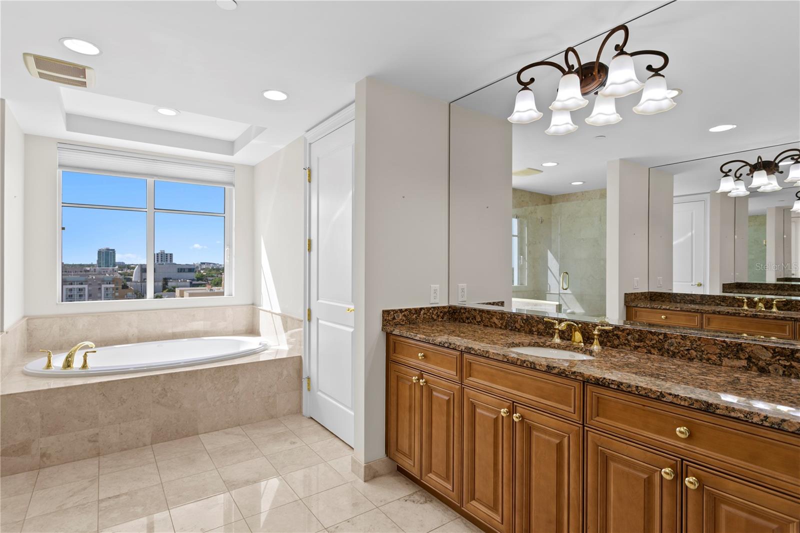 PARKSHORE PLAZA CONDO - Residential