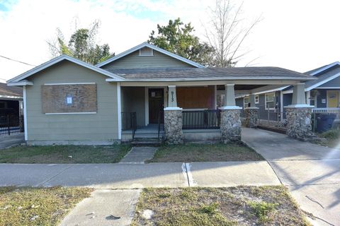 Photo of 913 E 28th Avenue, Tampa, FL 33605 (MLS # W7880704)