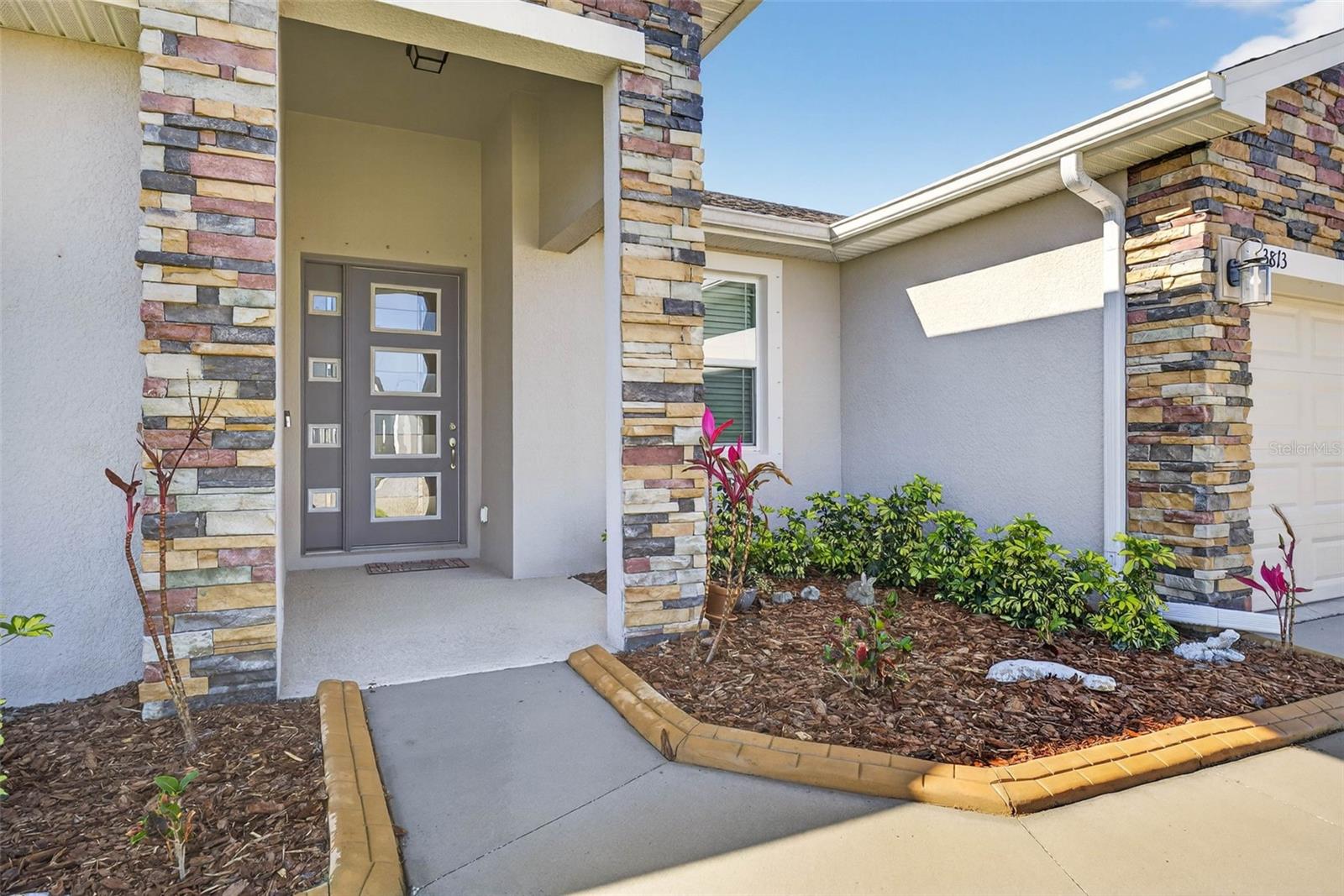 3813 MILFLORES DRIVE