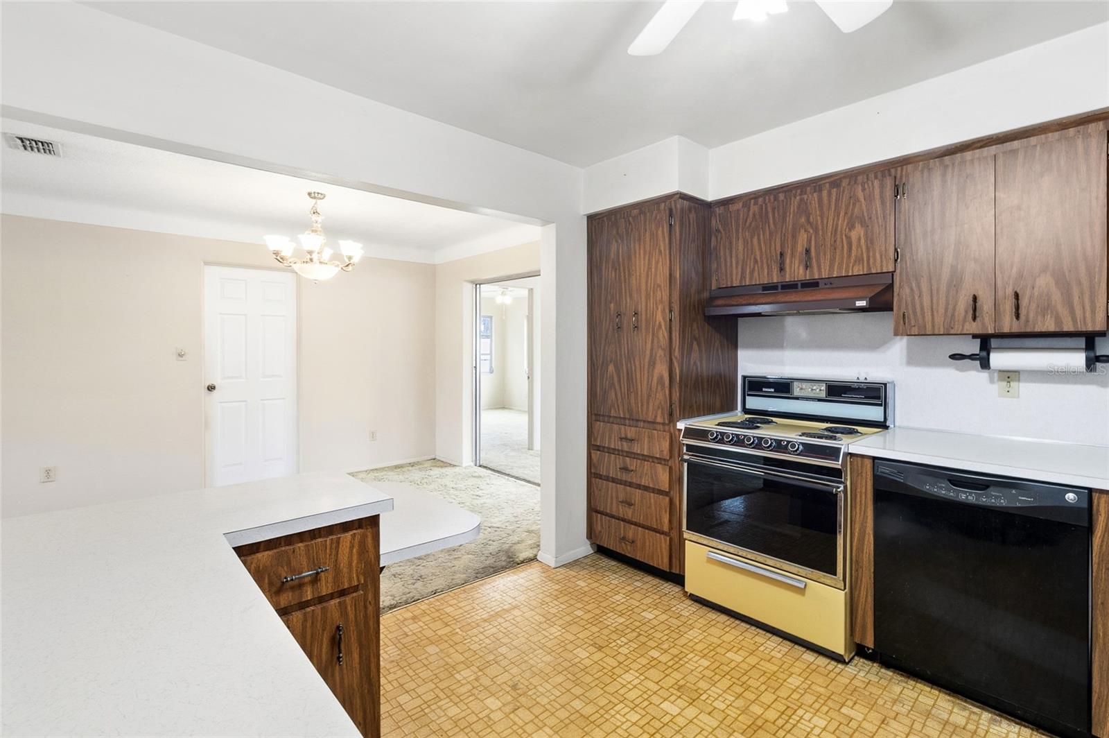 EUCLID ESTATES - Residential